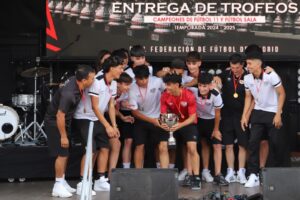 Read more about the article Recognition for Effort and Excellence: RFFM Awards for Our U-15 and U-17 League Champions!