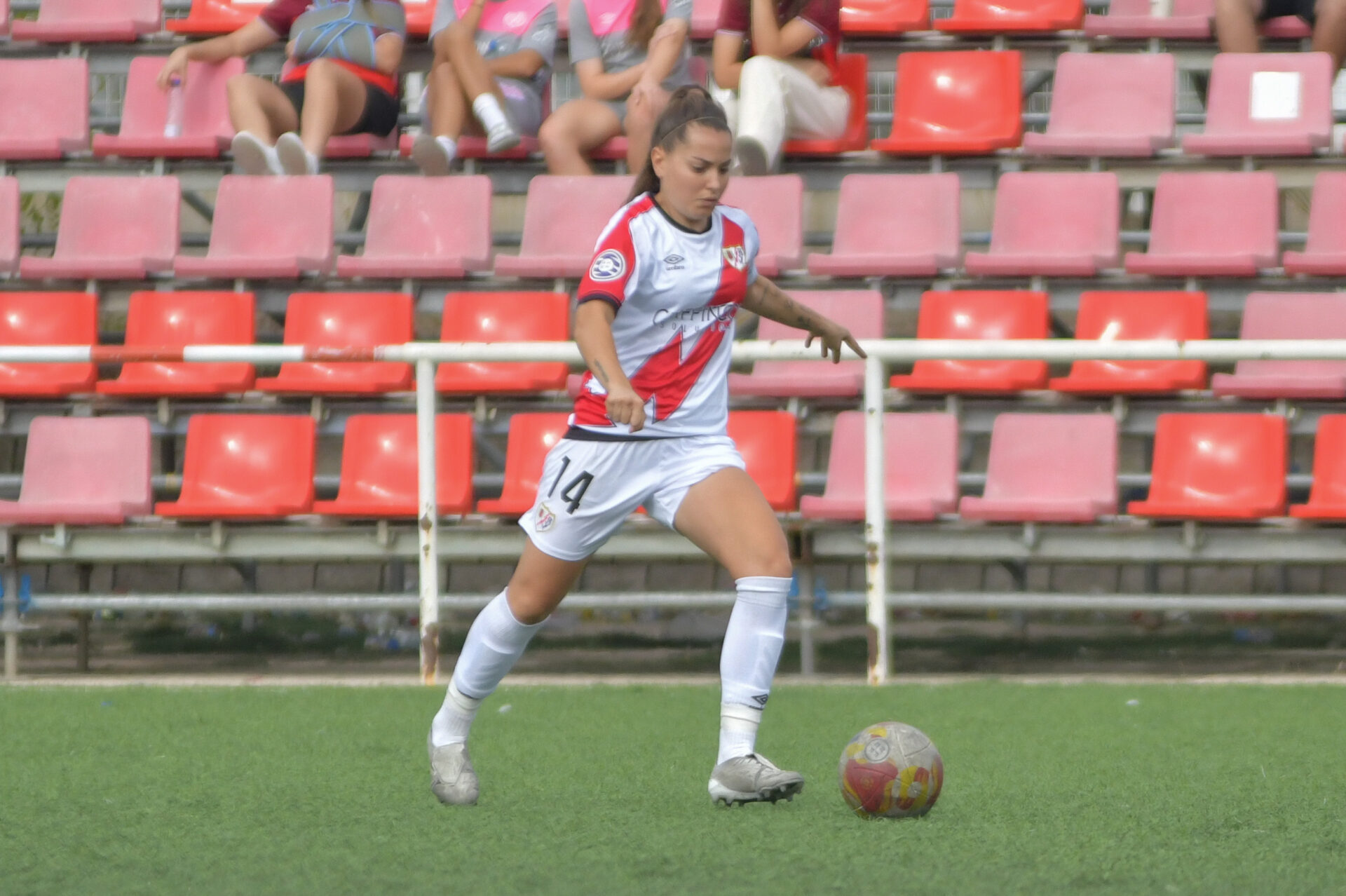 En este momento estás viendo El Fundación Rayo Femenino visita al Dinamo Guadalajara